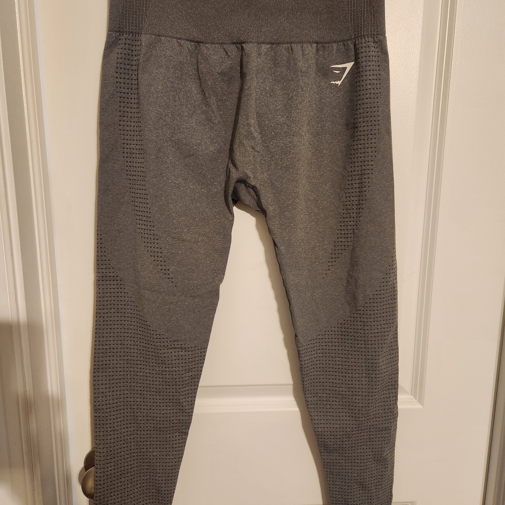 NWOT. Gray Gymshark Leggings. XL